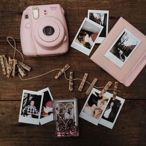 Fujifilm Instax Mini 7S Instant Camera - Pink